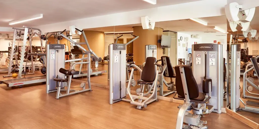 Hard-Rock-and-Life-Fitness-gym