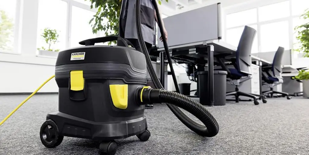 The sustainable dry vacuum cleaner – T 11/1 Classic HEPA Re!Plast from Kärcher