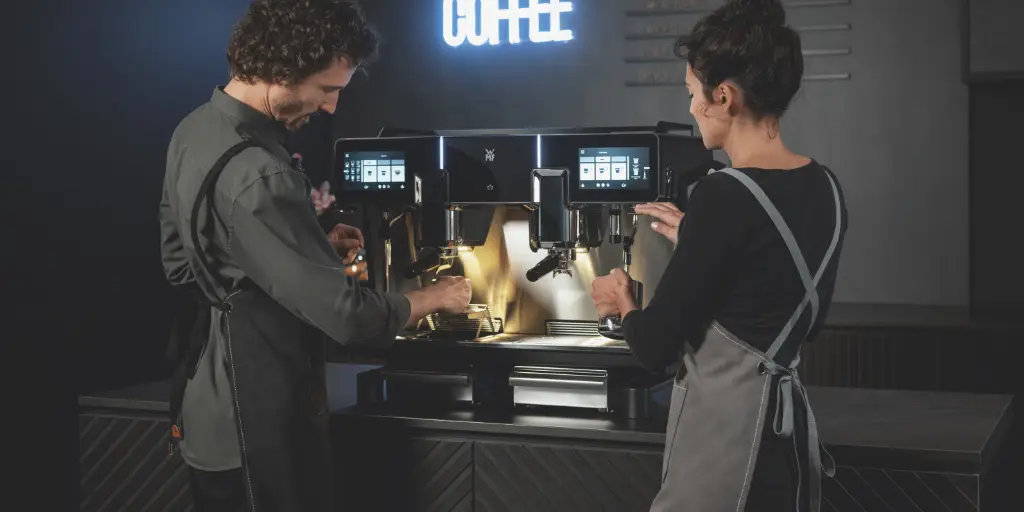 1024_512_WMF_Coffee_Machines_espresso_NEXT_Image_Location_Work_Parallel_01_en
