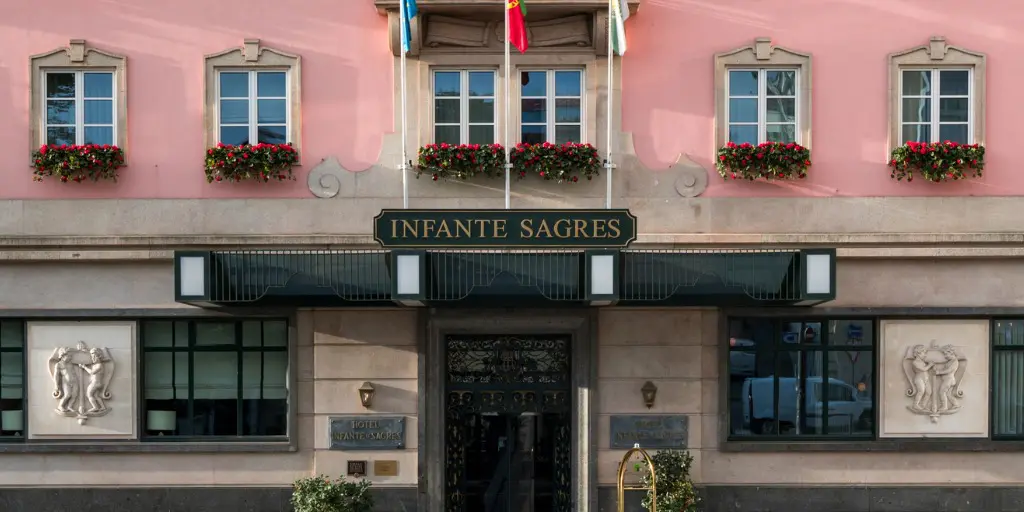 Experimental adds Portuguese hotel