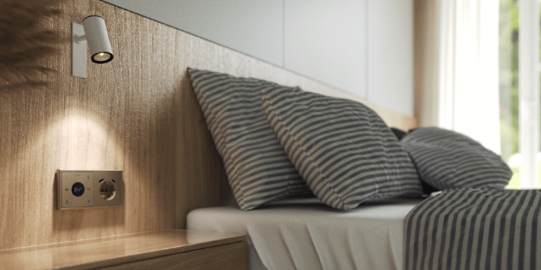 One control for the whole room: Zennio brings the Flat RGB 70 Display to hotels