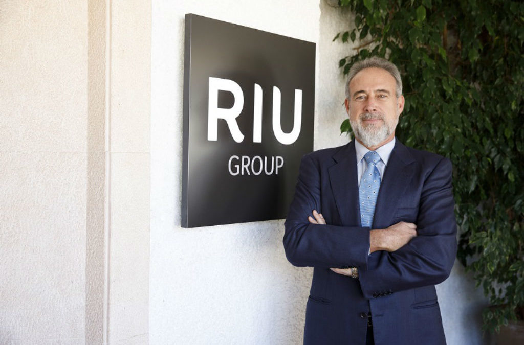 El CEO de RIU, Luis Riu, detalla los emocionantes planes para la cadena hotelera española en 2019 [video]