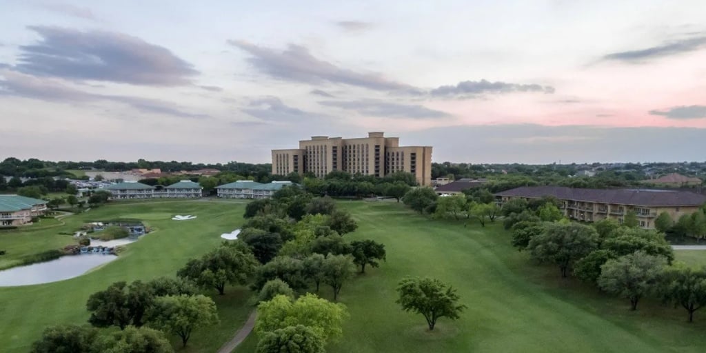 Ritz-Carlton to replace Four Seasons in Dallas resort overhaul