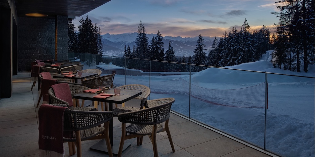 TALENT’S WINTER OUTDOOR LIVING BETWEEN MONT BLANC AND THE SWISS ALPS