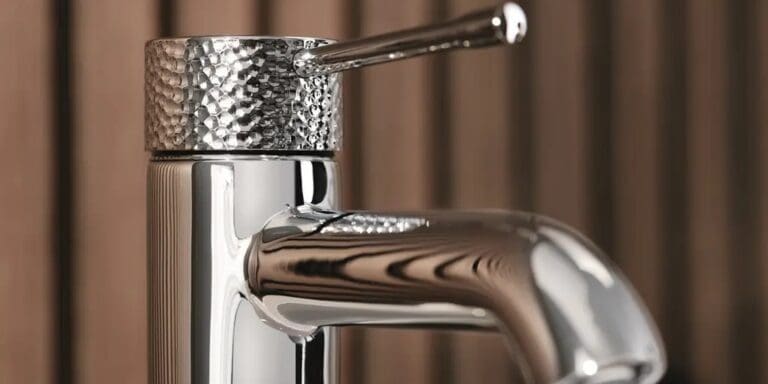 GROHE Essence introduces the Crafted Lever