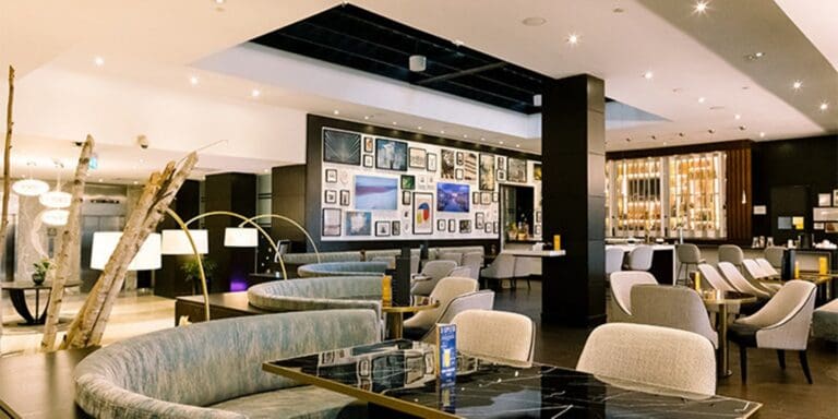 hotels Canada