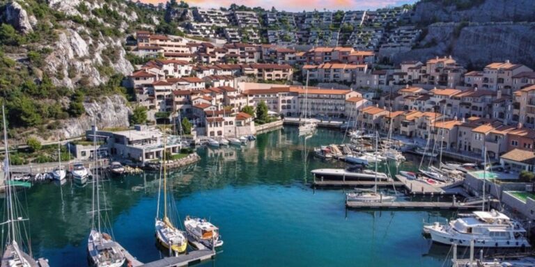 Cheyne Backs Italian Resort